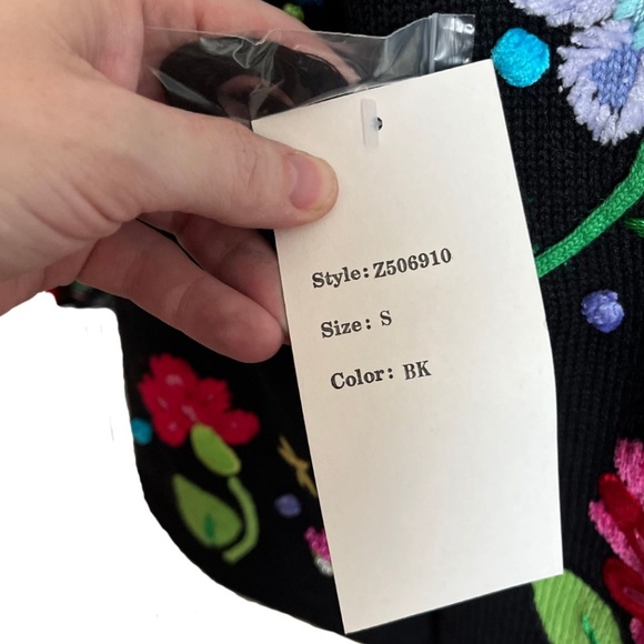 NWT Berek Black Turtleneck with Embroidered Beaded Flowers // Size Small - Picture 5 of 7